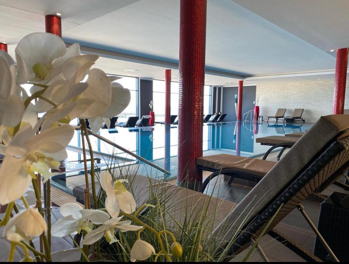 Bayside Hotel Scharbeutz Bagian luar foto