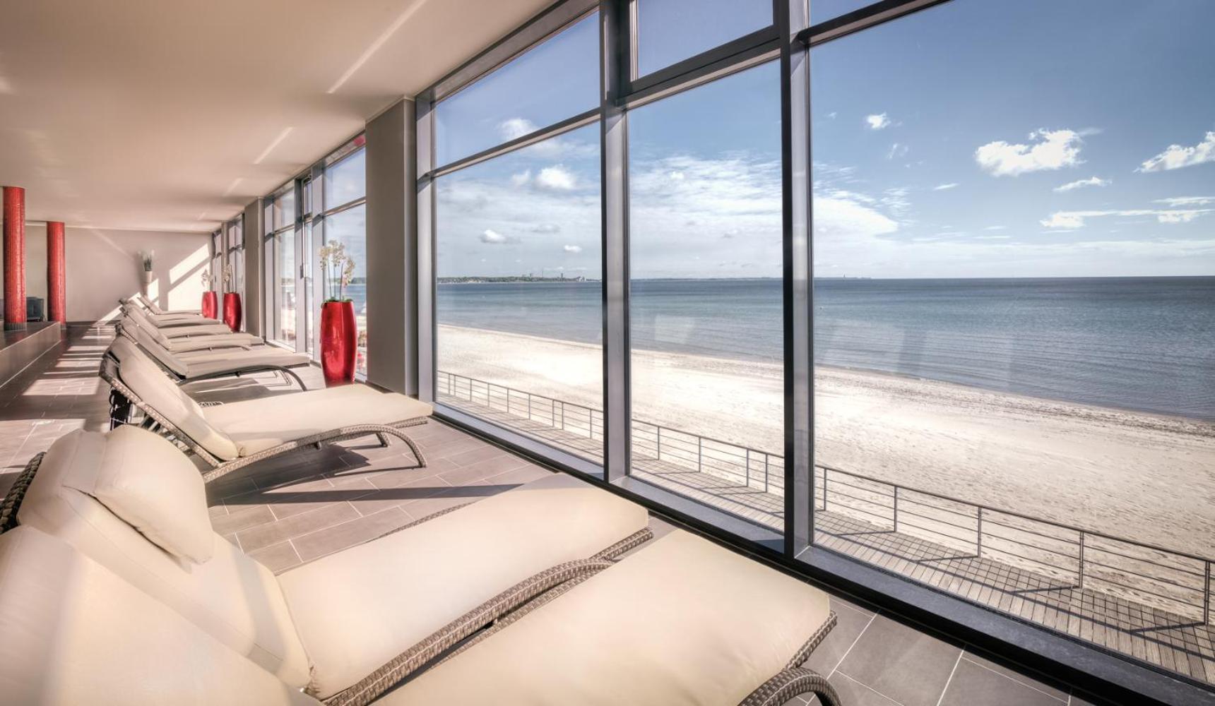 Bayside Hotel Scharbeutz Bagian luar foto