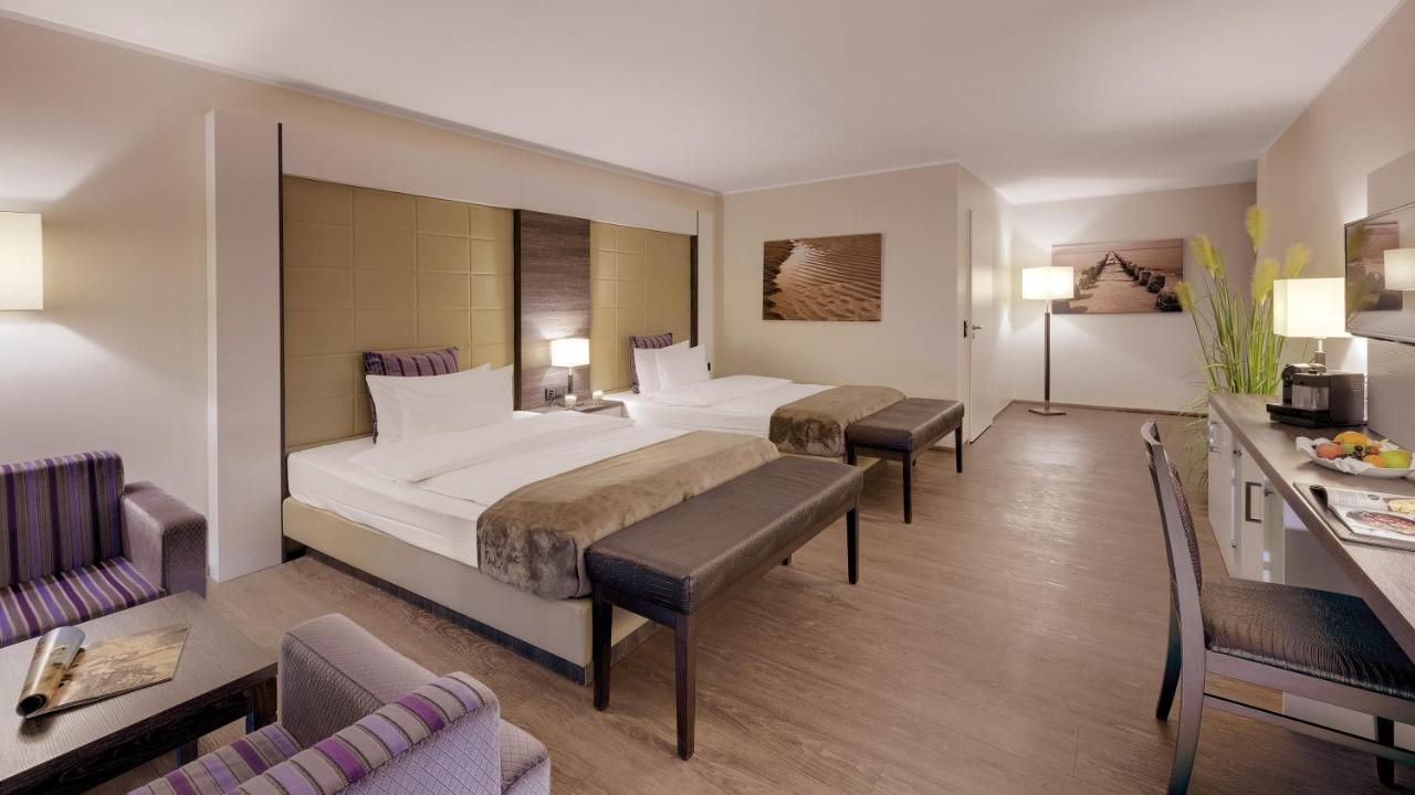 Bayside Hotel Scharbeutz Bagian luar foto