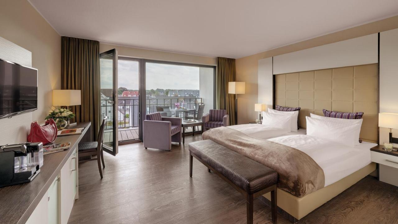 Bayside Hotel Scharbeutz Bagian luar foto